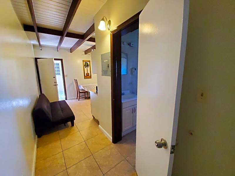 Sunset Gardens Guesthouse