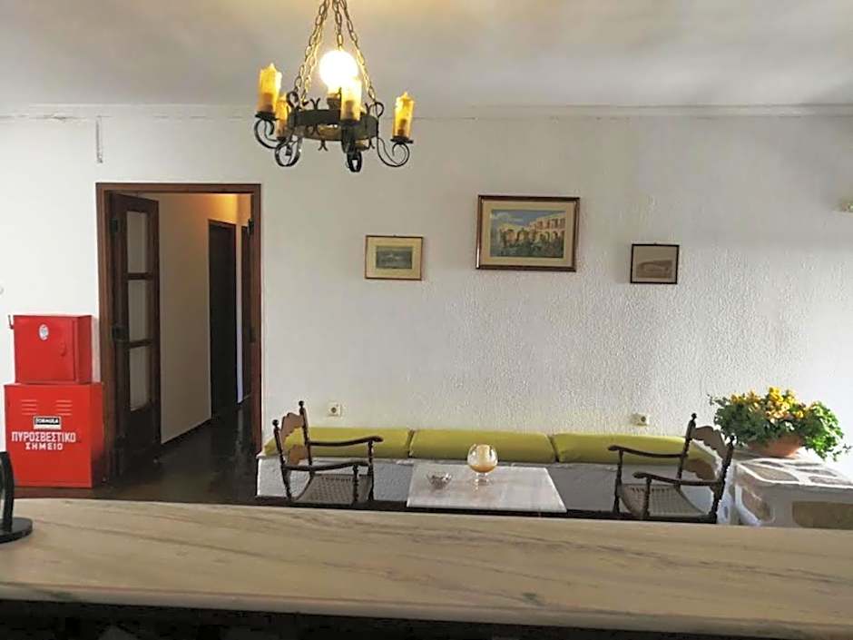 Asterias Hotel - Seafront