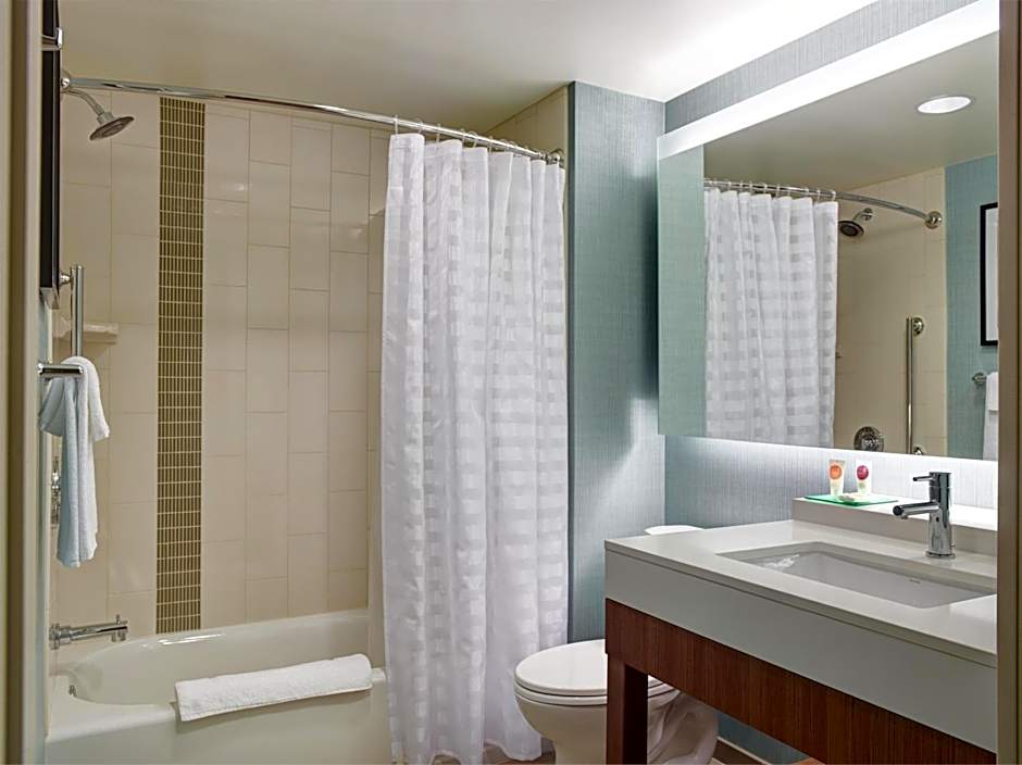 Hyatt Place Arlington Courthouse Plaza