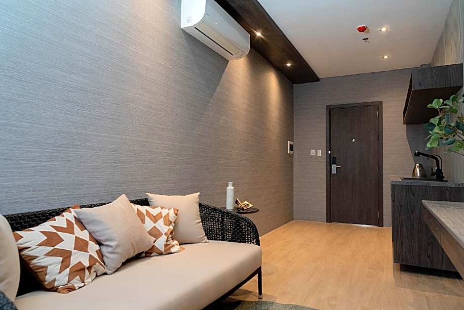 Adelina Hotel and Suites