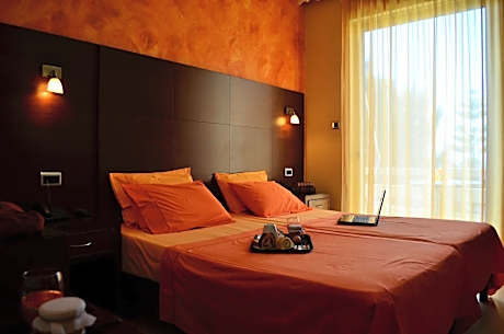 Studio (2 Adults) with Sea View