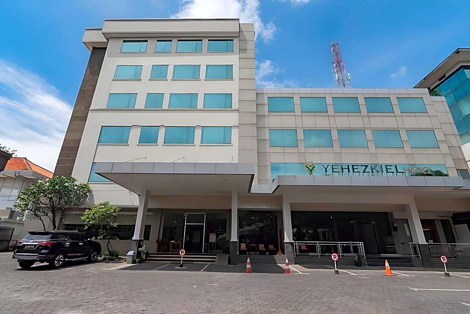 Hotel Yehezkiel Surapati Mitra RedDoorz