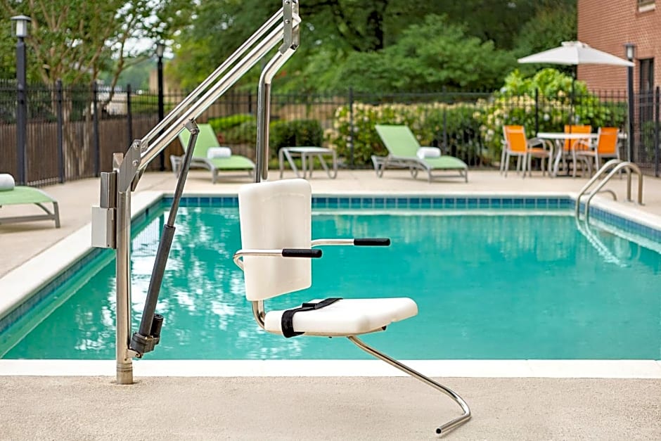 Holiday Inn Express & Suites Greenville-Downtown by IHG