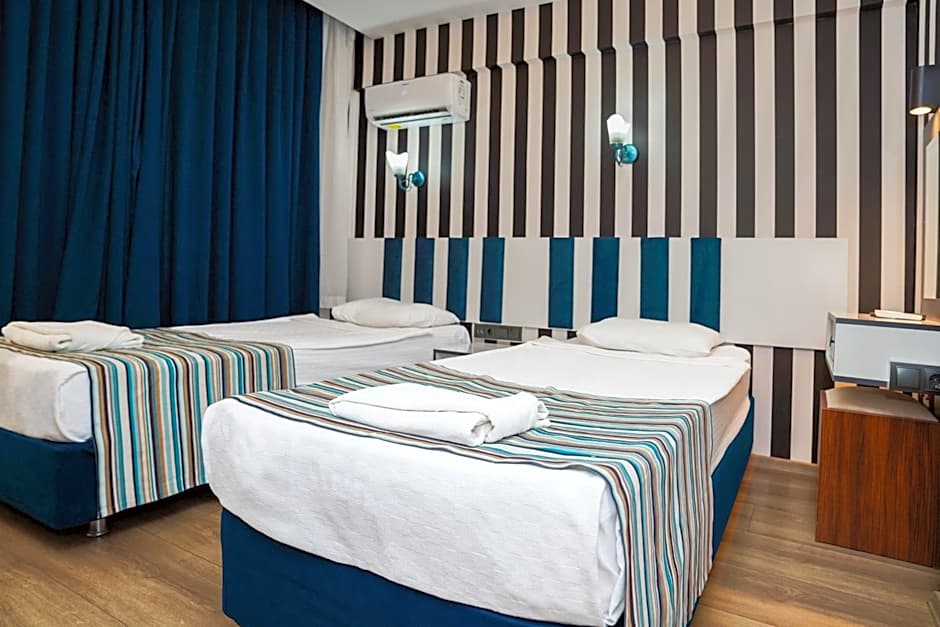 Miss Cleopatra Hotel