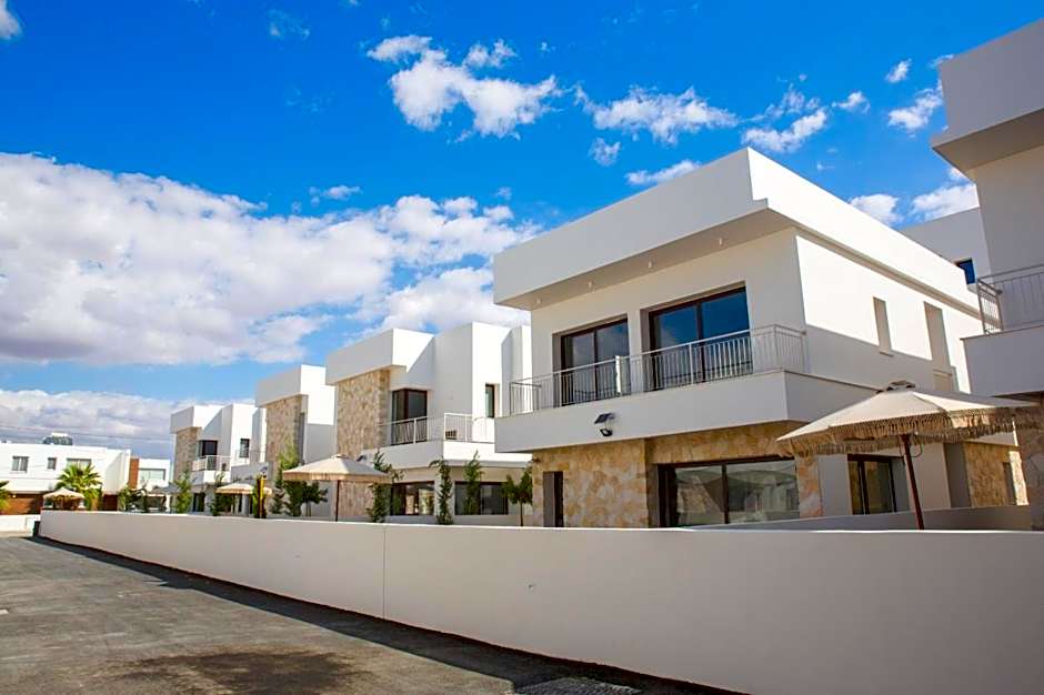 Larnaca LIV & CO Suites