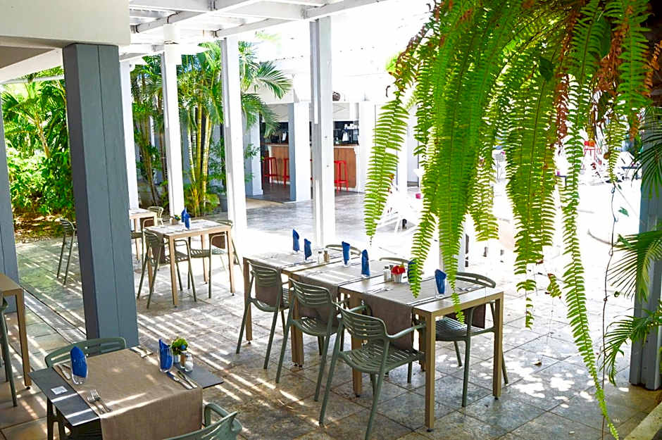 Hôtel Le Grand Bleu