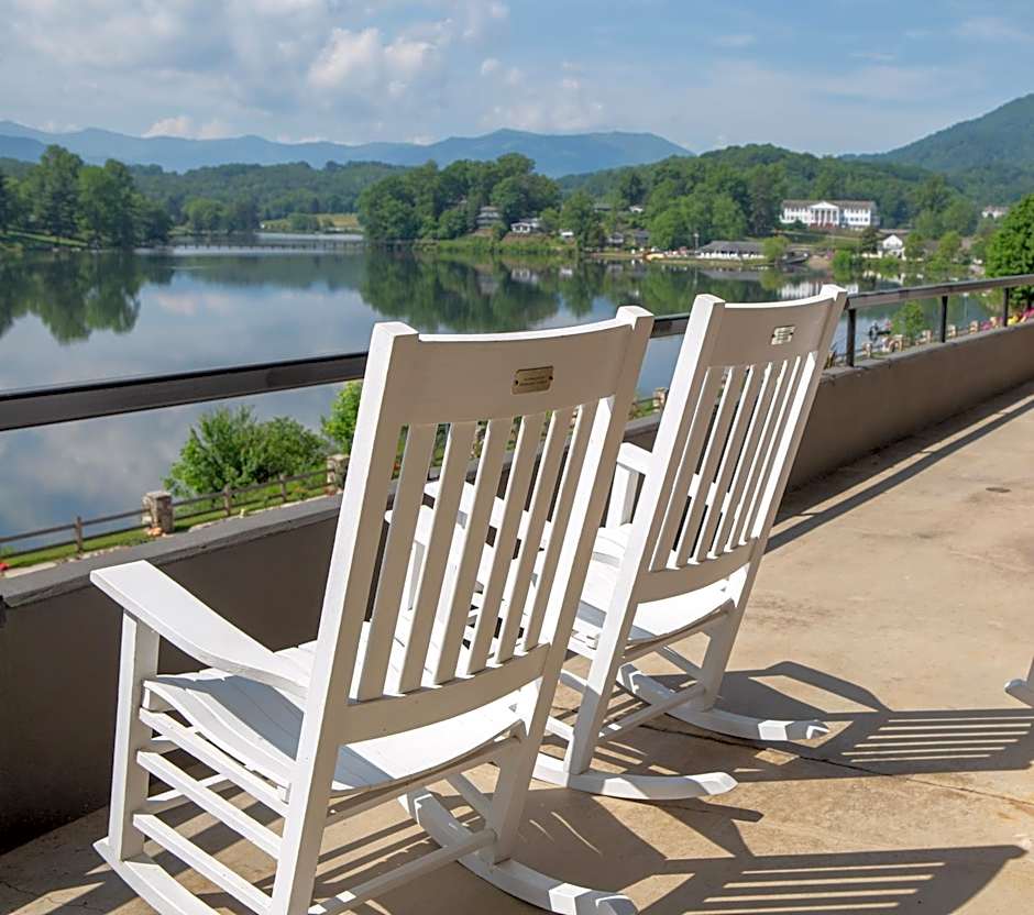 The Terrace Hotel at Lake Junaluska