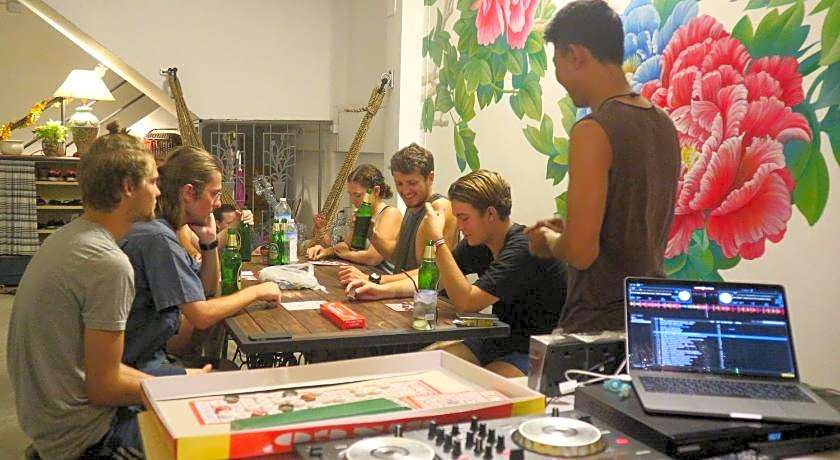 The Neighbors Hostel