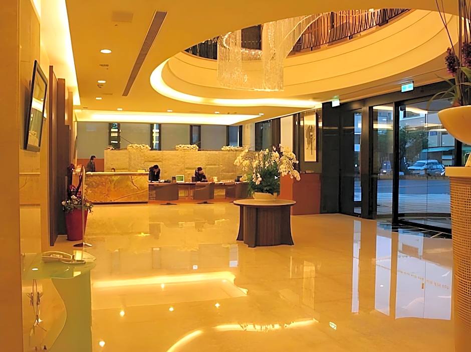 Golden Tulip Zhong Xin Hotel Taichung