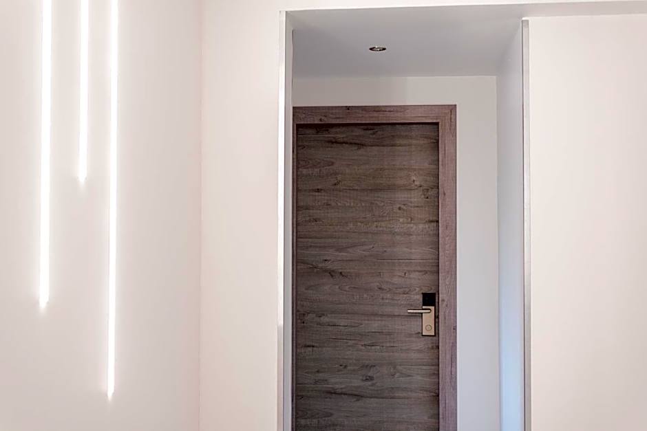 Airscape Hotel Free Shuttle From And To Athen's Airport