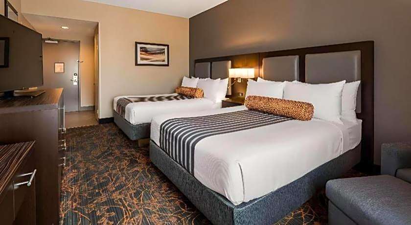 Best Western Plus Executive Inn