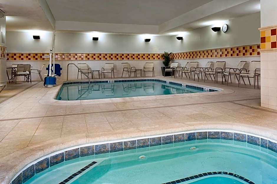 Courtyard by Marriott Memphis Collierville