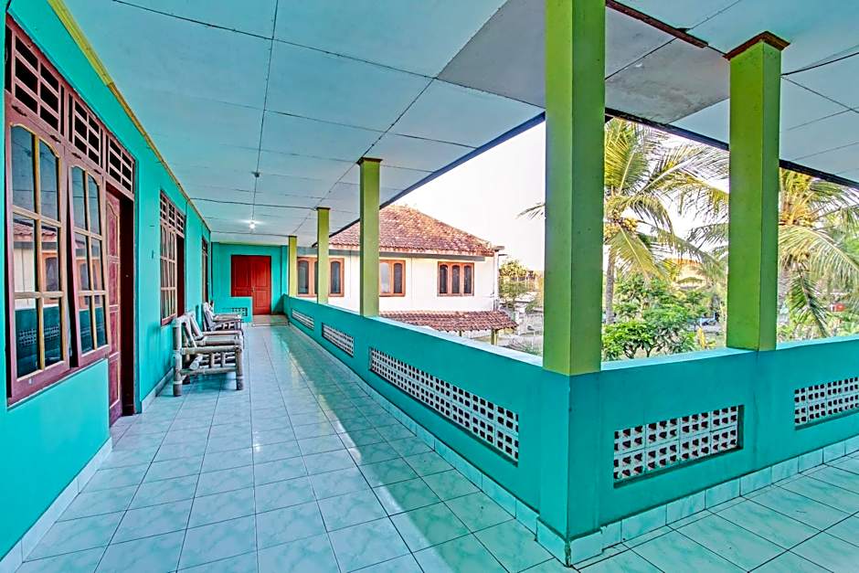 SPOT ON 92873 Losmen Parikesit