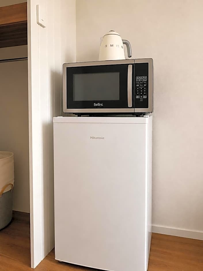 Cooks Endeavour Motor Inn - Near beach & Gold Coast Airport