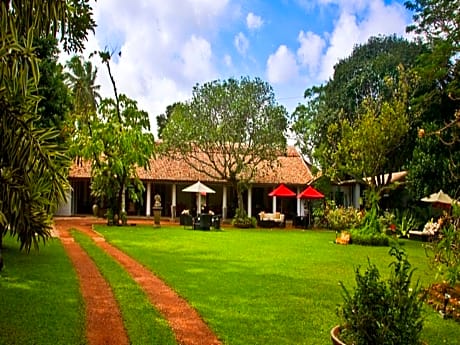 The Wallawwa Hotel