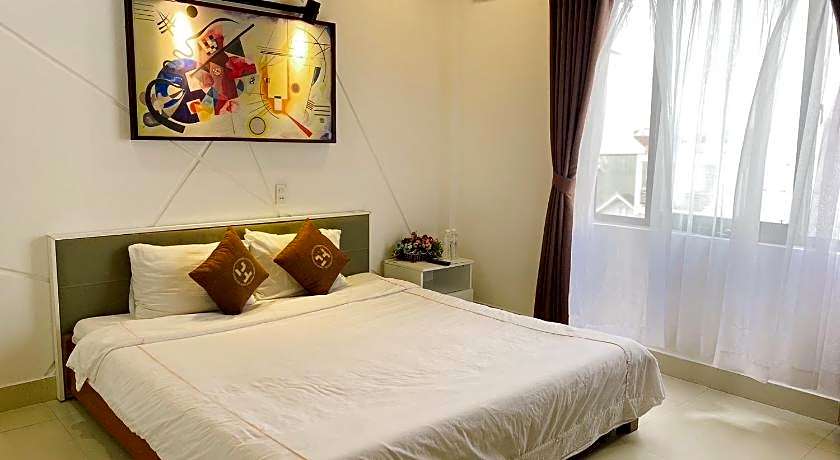 Poetic Hue Hotel & Spa