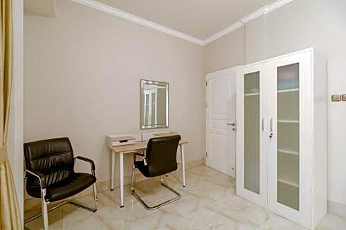 RedDoorz near Taman Makam Pahlawan Cikutra