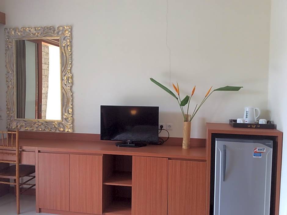 Ayu Love and Harmony Guest House