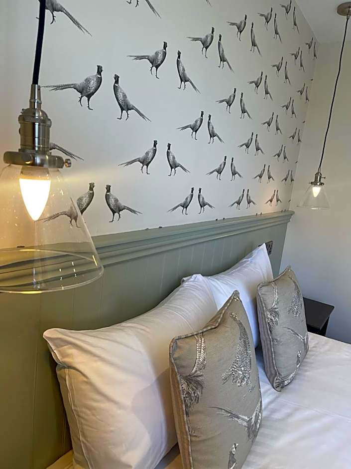 The Horseshoe and Castle