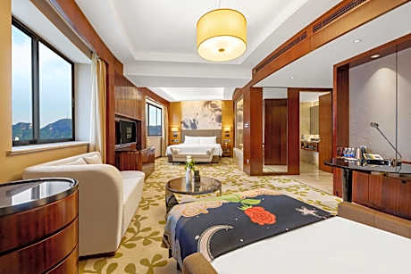 Luxury Family Room