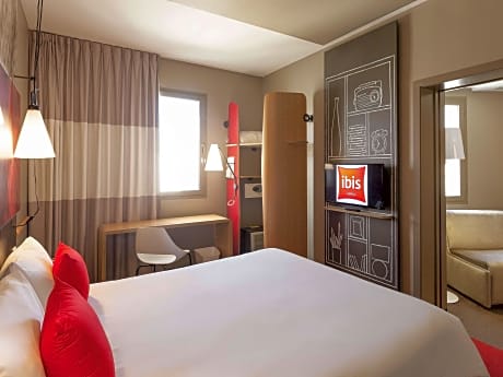 Sweet Bed by ibis Room with 1 double bed