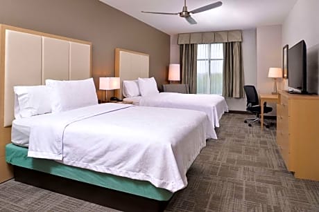 2 QUEEN BEDS 1 BEDROOM SUITE NONSMOKING