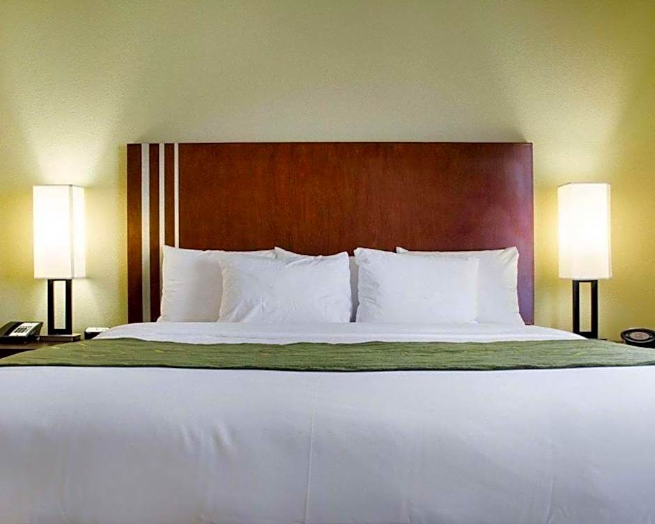 Comfort Suites Greenwood