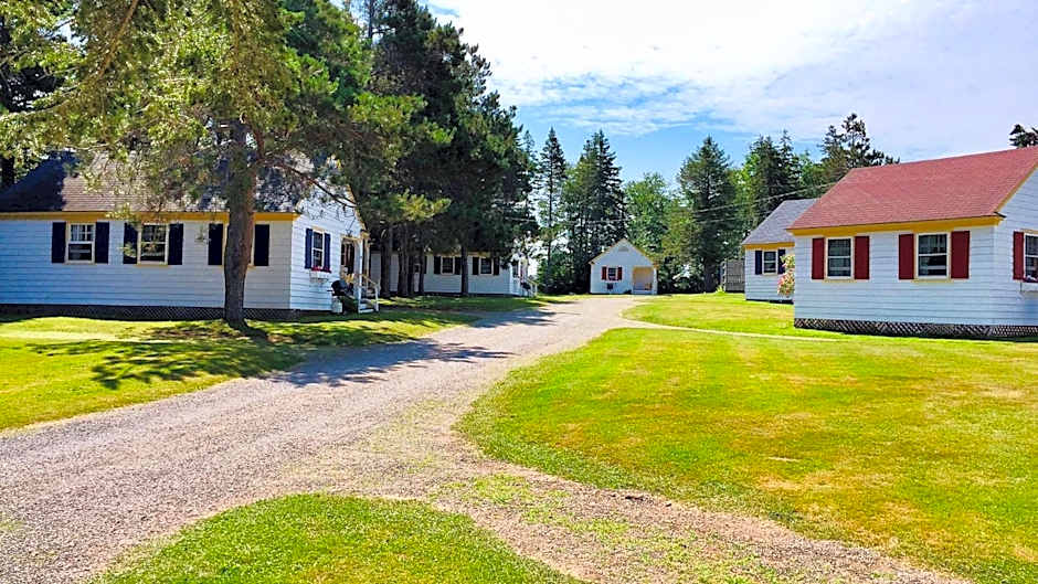 Green Gables Bungalow Court