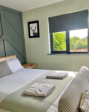 Suite with Hot Tub