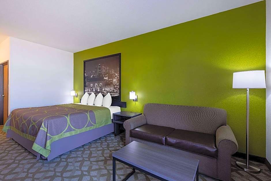 Super 8 by Wyndham De Soto