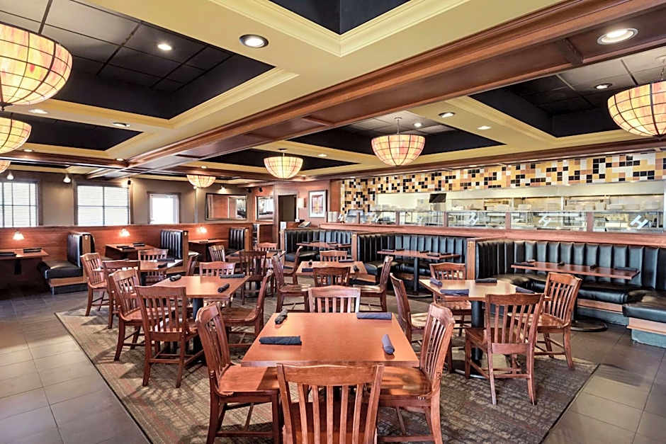 Hilton Garden Inn Dubuque Down