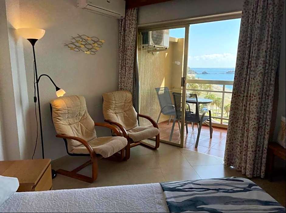 Apartamentos Boutique CHINASOL con Parking y Desayuno Incluidos