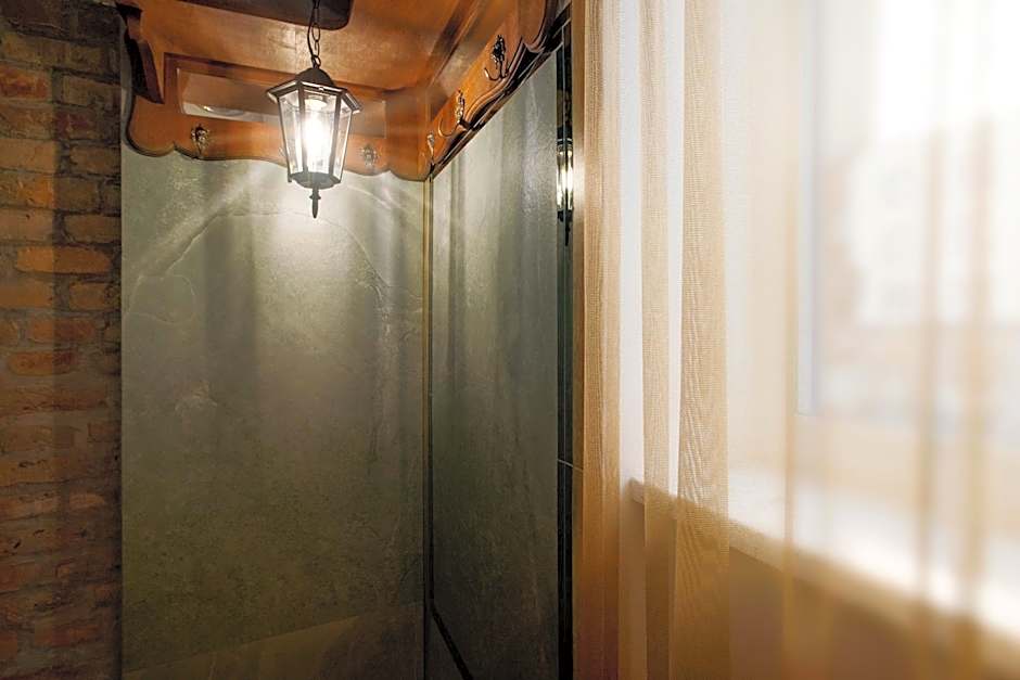 Kamienica Boutique ApartHotel