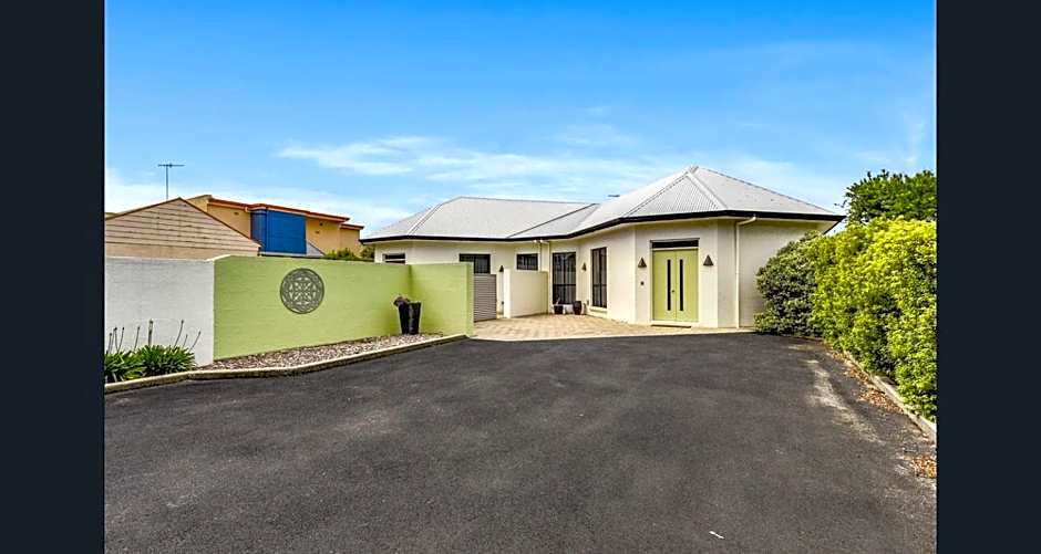 Merlot Verdelho Townhouses