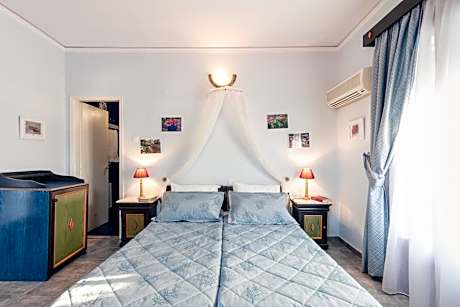 Standard Room with Pool View