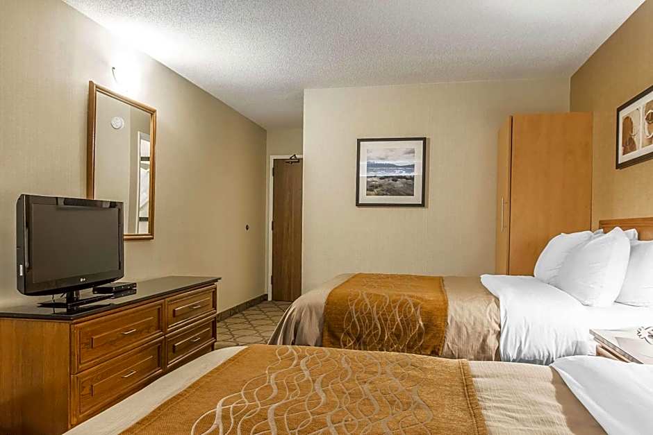 Photo 1 of 10 of 2 Double Beds