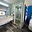 Days Inn & Suites by Wyndham Jennings