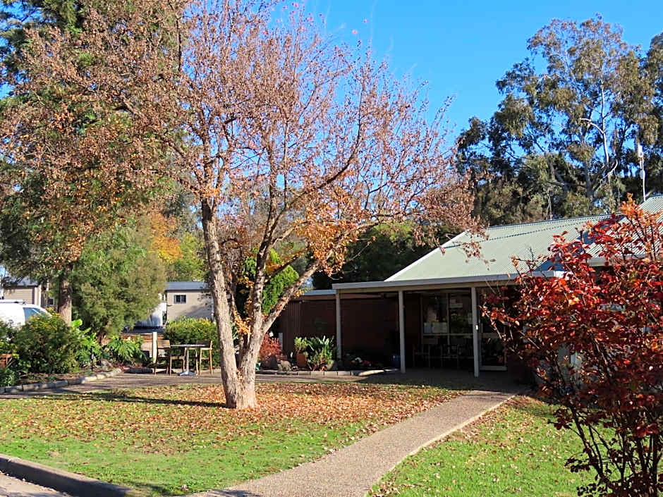Albury Gardens Tourist Park