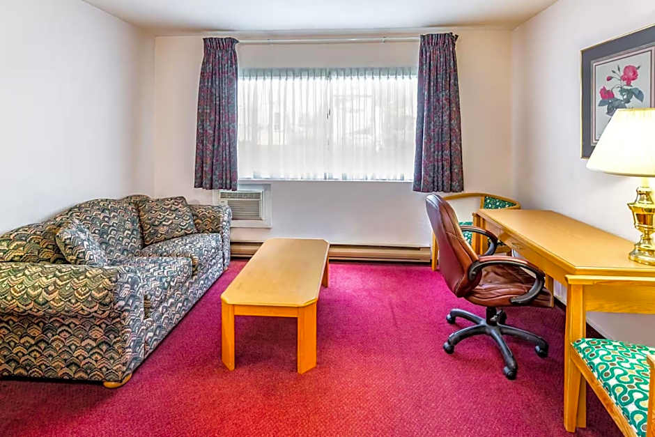 Howard Johnson by Wyndham Fort St. John