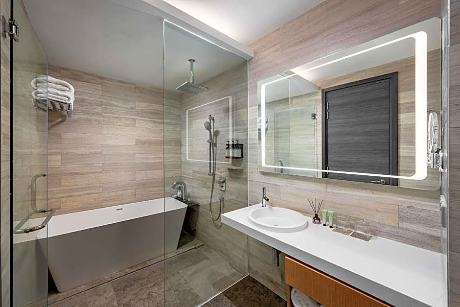 Fraser Place Puteri Harbour