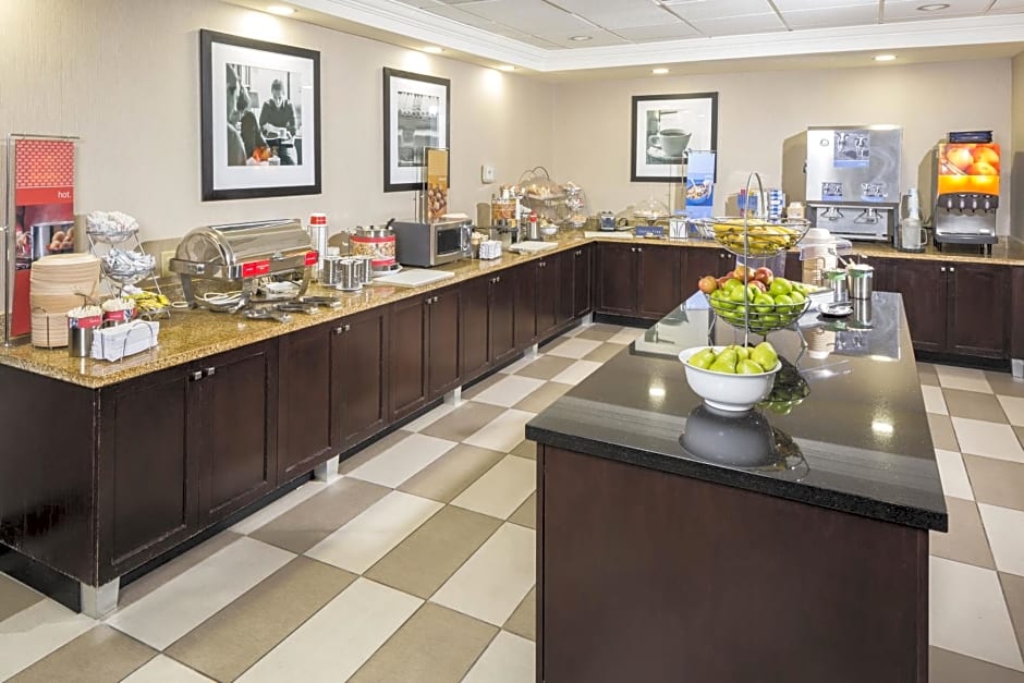 Hampton Inn & Suites Las Vegas South