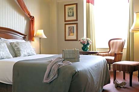 Classic Double or Twin Room