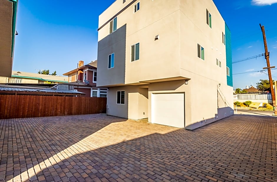 Photo 1 of 17 of Modern Homestay 2