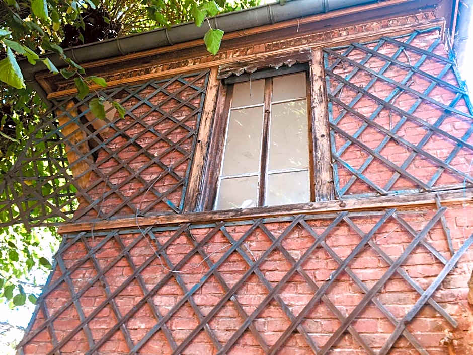 Aux Tourelles 1888 - Tres Proche Lyon #Clim #Piscine #Netflix #Parking Payant Securise