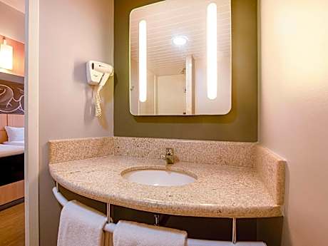 Standard apartment with 3 single-size beds