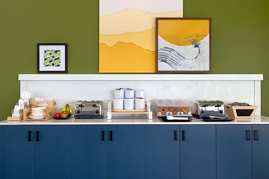 Spark by Hilton Santa Nella