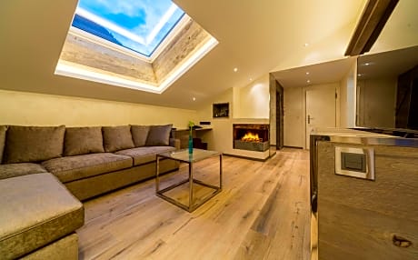 Junior Suite with Balcony