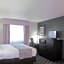Oak Hill Inn & Suites