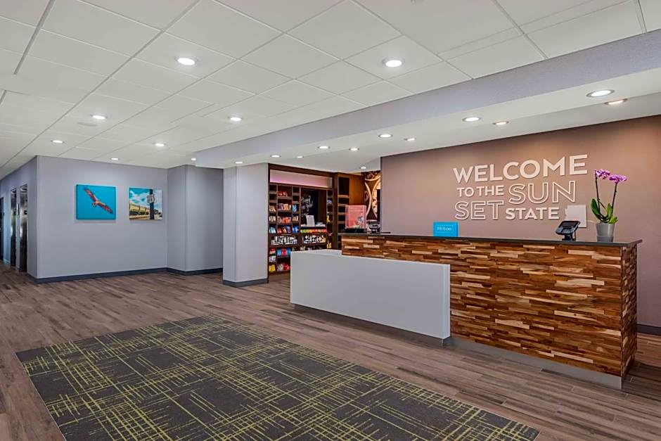 Hampton Inn by Hilton Williams