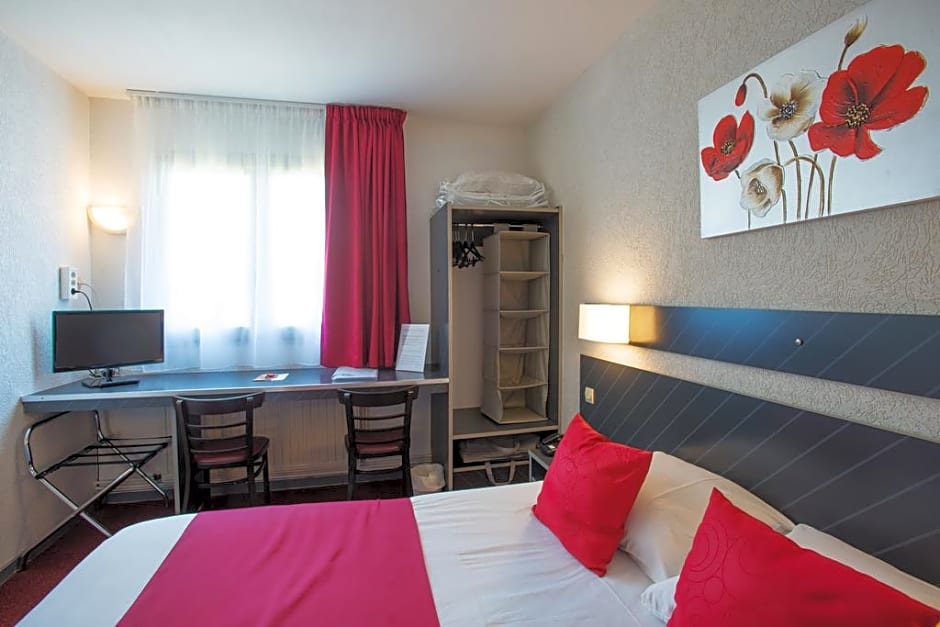 Hotel The Originals Bernay Acropole